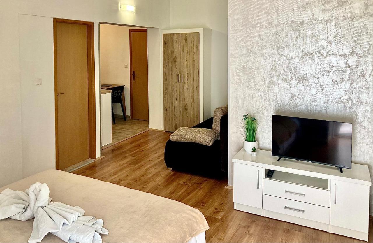 Apartments Mateljak Gradac  Eksteriør bilde