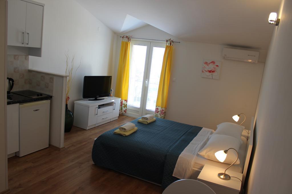 Apartments Mateljak Gradac  Eksteriør bilde
