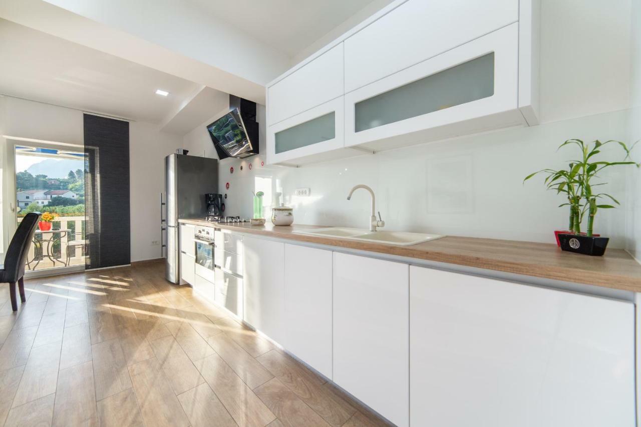 Apartments Mateljak Gradac  Eksteriør bilde