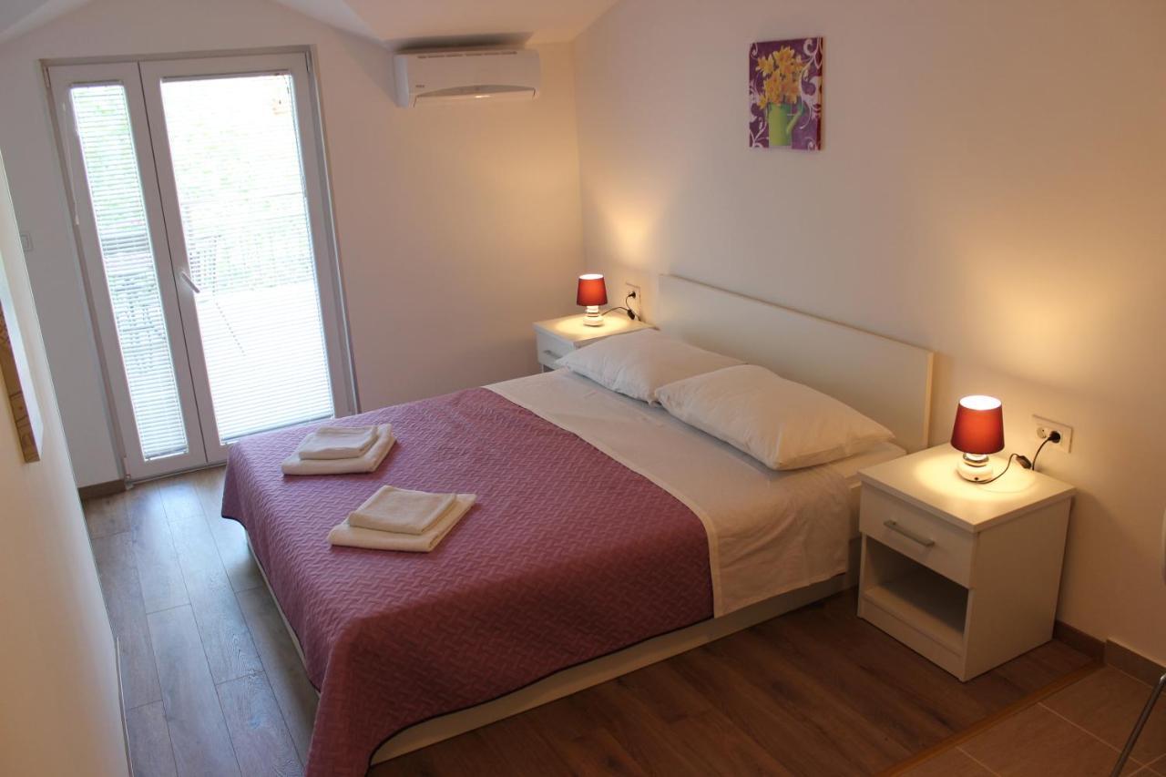 Apartments Mateljak Gradac  Rom bilde